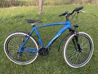 Vand bicicleta hardtail aproape noua