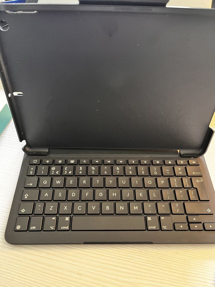 Tastatura Logitech Slim Folio iPad7/iPad Air 3