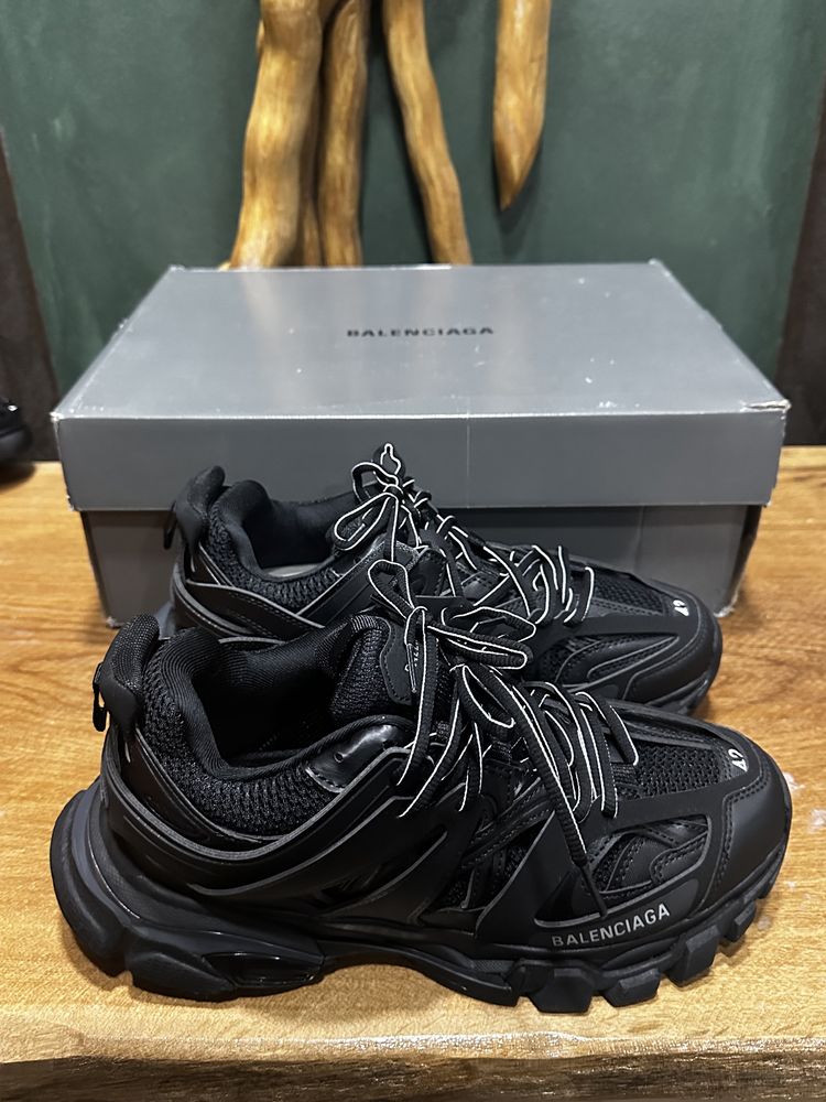 Balenciaga Track