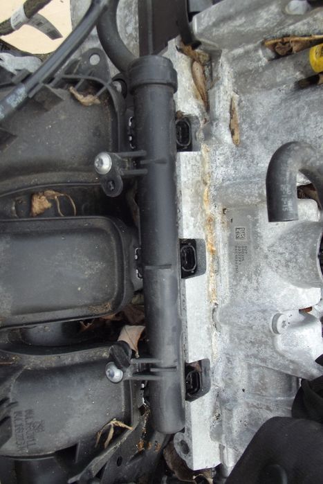 Rampa injectoare VW Polo 6R motor 1.0 VW Up Skoda CityGo Rapid Mii 1.0