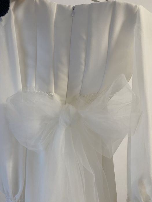 Rochie de mireasă, voal și jupon