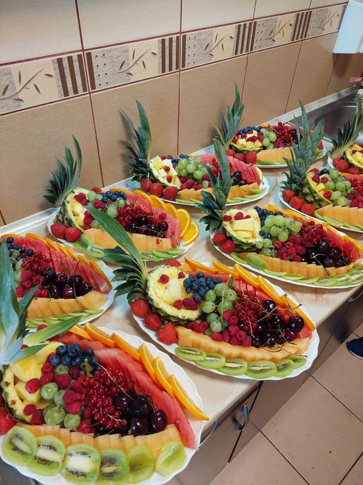 Bufet de fructe si sclupturii pt evenimente!!