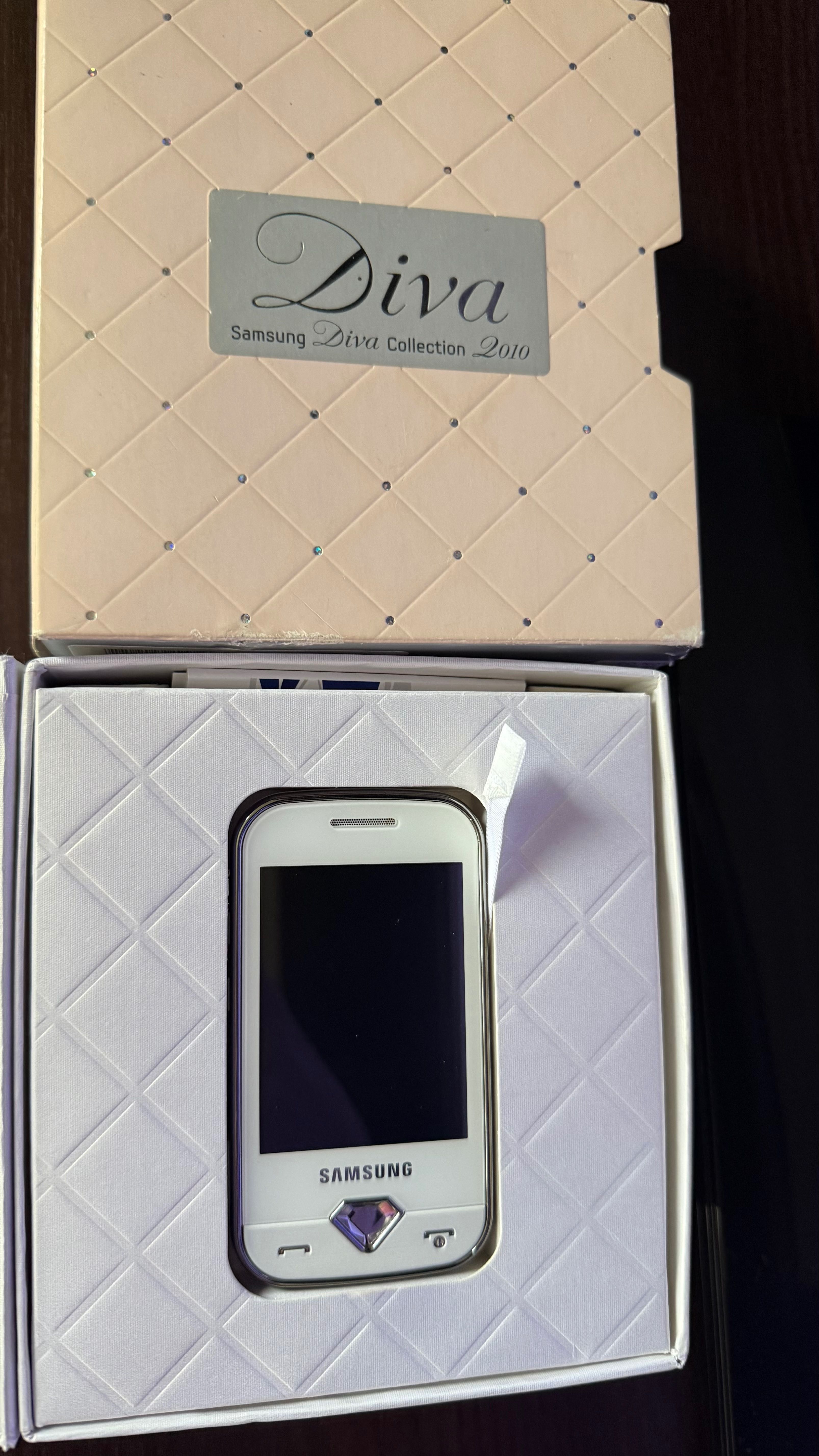 Samsung Diva Collection 2010.