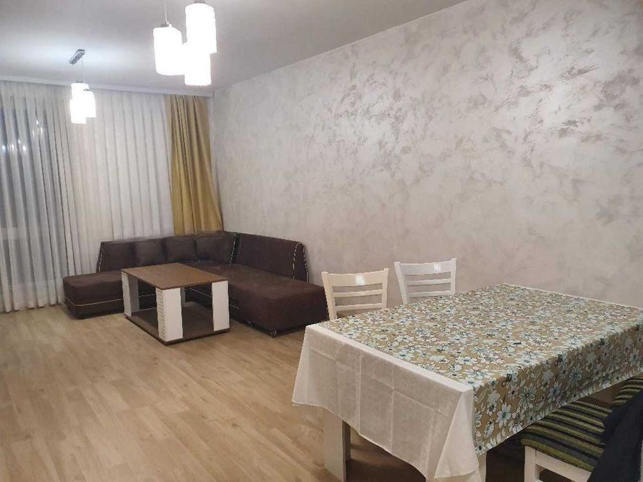 Дава се под наем Двустаен апартамент в Пловдив, Прослав - 65 кв.м за 325 € - Снимка #2