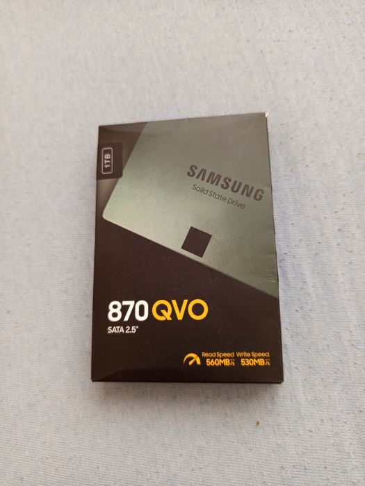 Продавам Samsung SSD 1tb