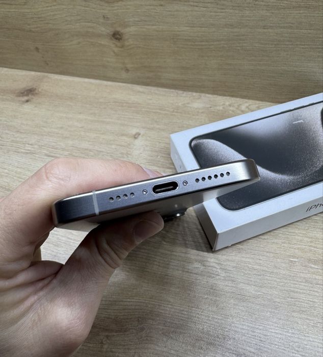 iPhone 15 PRO MAX  256 GB  ca NOU  98 % Bateria