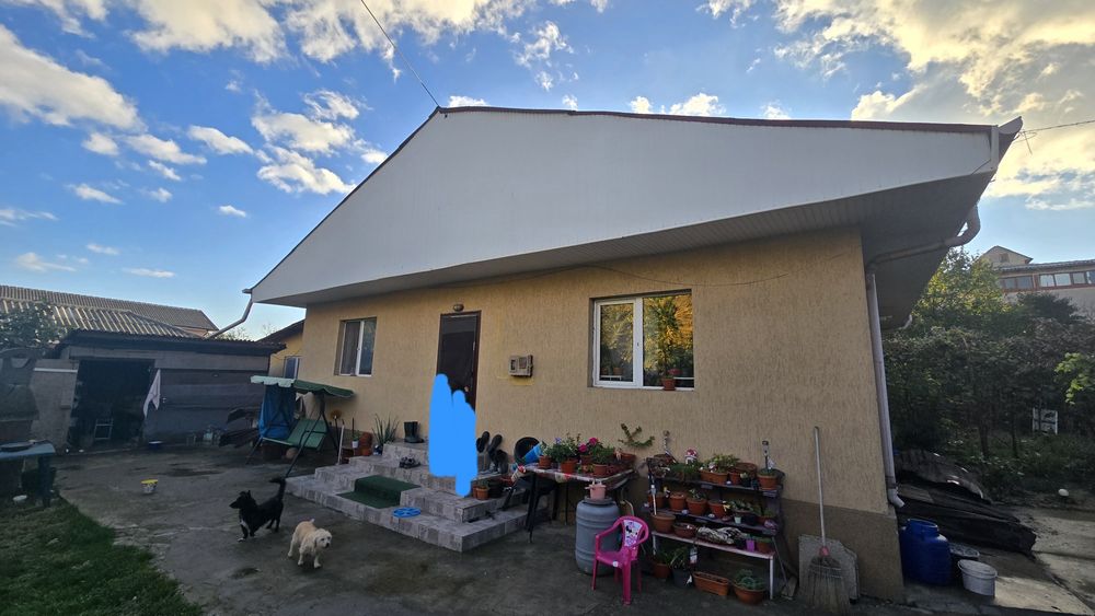 Vand casa plus teren total 824 mp