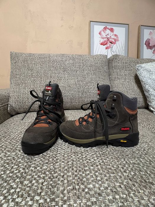 Продавам туристически обувки Olang, размер EU 37 / UK 4.