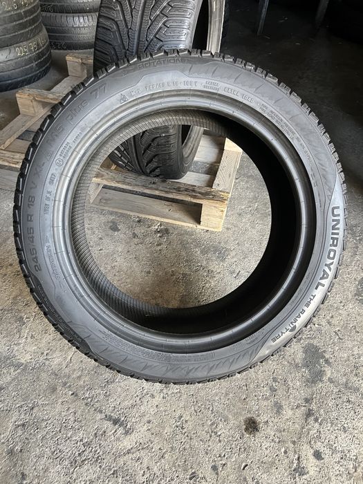 2 anvelope de iarna 245/45/18 Uniroyal 7.8 mm!