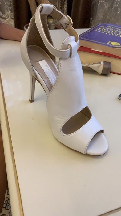 Туфли шикарные 35 размер, абсолютно новые