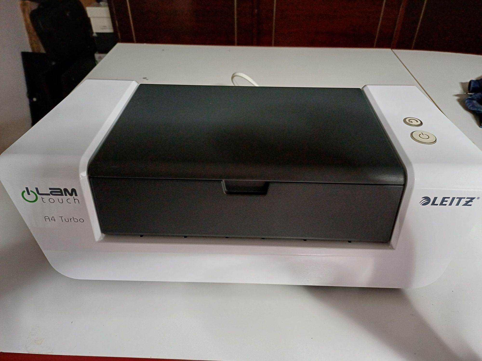 Laminator LEITZ iLAM A4 Touch turbo, 80-250 microni