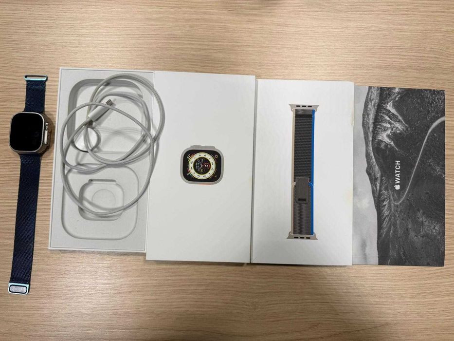 Apple Watch Ultra (1st gen), GPS, Cellular, Carcasa Titanium 49mm
