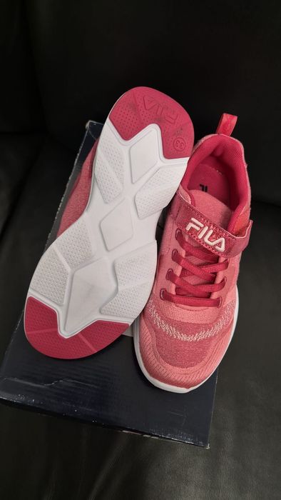 Adidași FILA fetite NOI mărime 33