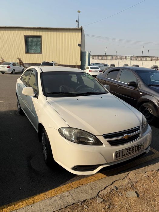 Gentra 2018 yil mehanika rangi oq benzin ishi yo'q