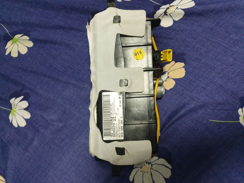 Vând volan passat b6+  airbag planta de bord