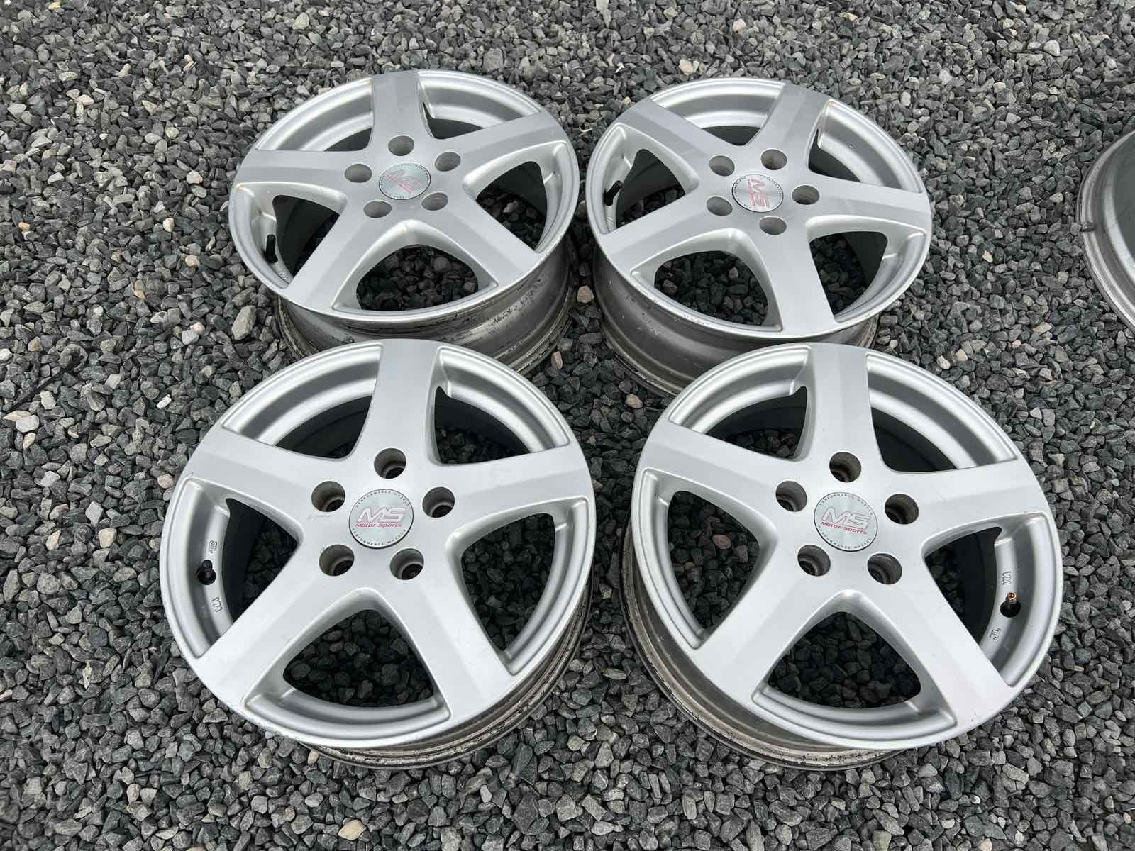Джанти MS 5/112 Audi,VW,Skoda 5x112

Употребявани, Шумен