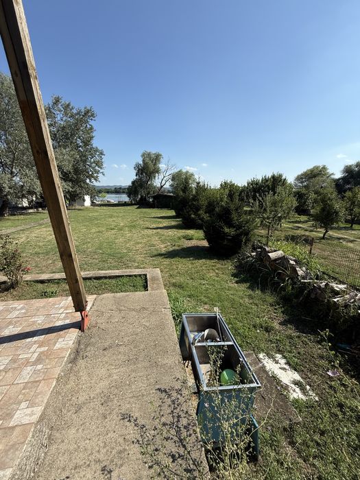Vand cabana pe clisura dunarii