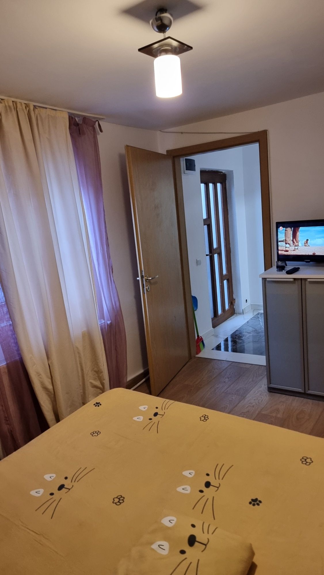 Garsoniera de închiriat
