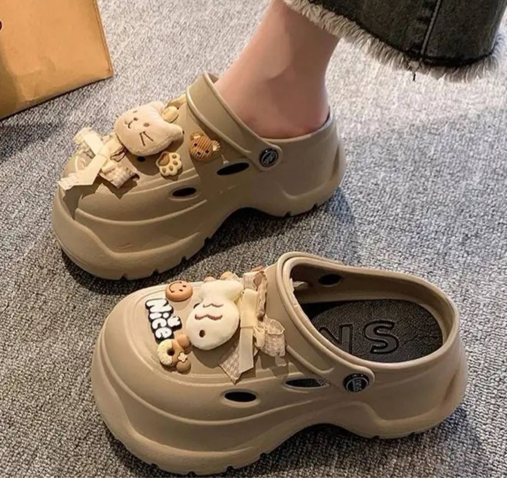 Продам кроксы