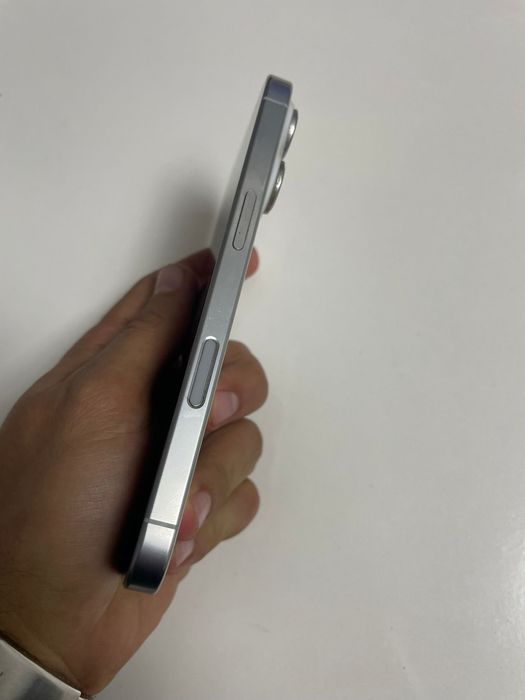 iPhone 16 Pro silver 128Gb neverlock