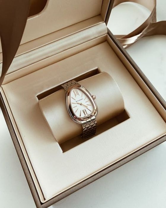 Женские часы BVLGARI  качество люкс
