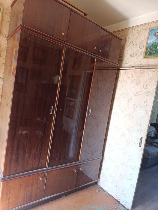 Старая мебель все вместе