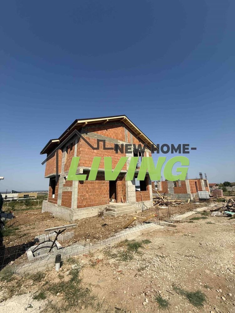 Къща в Пловдив, област-с.Брестник площ 185 цена 260000