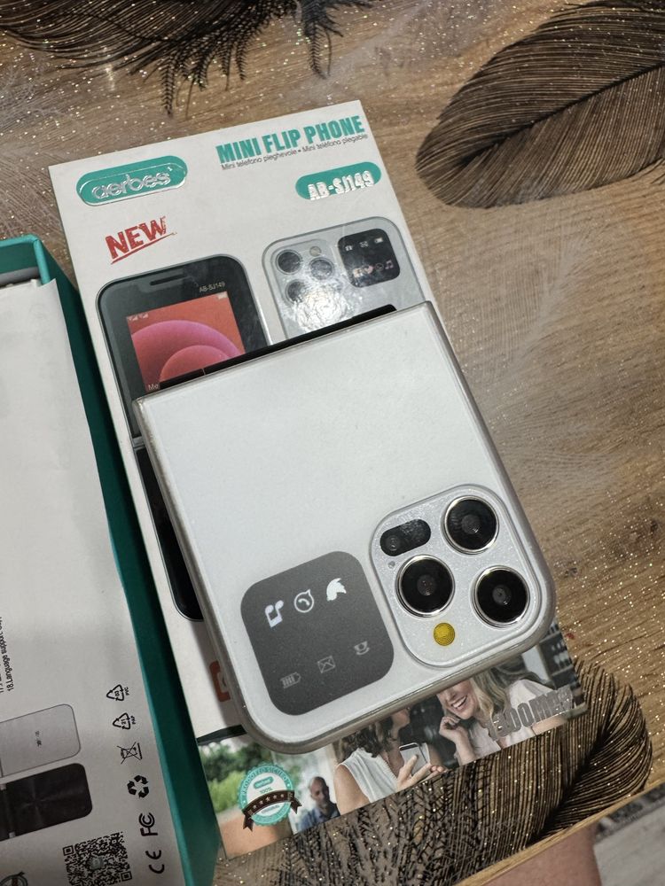 Mini flip phone