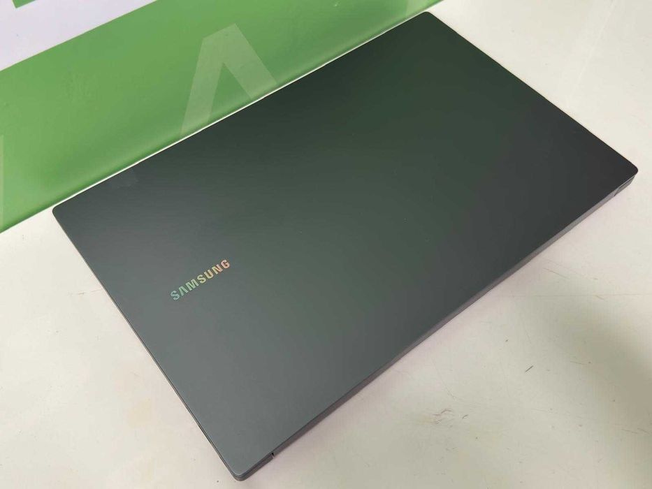 Laptop Samsung Galaxy Book4 (B.59443 Tatarasi) Garantie 2 ani