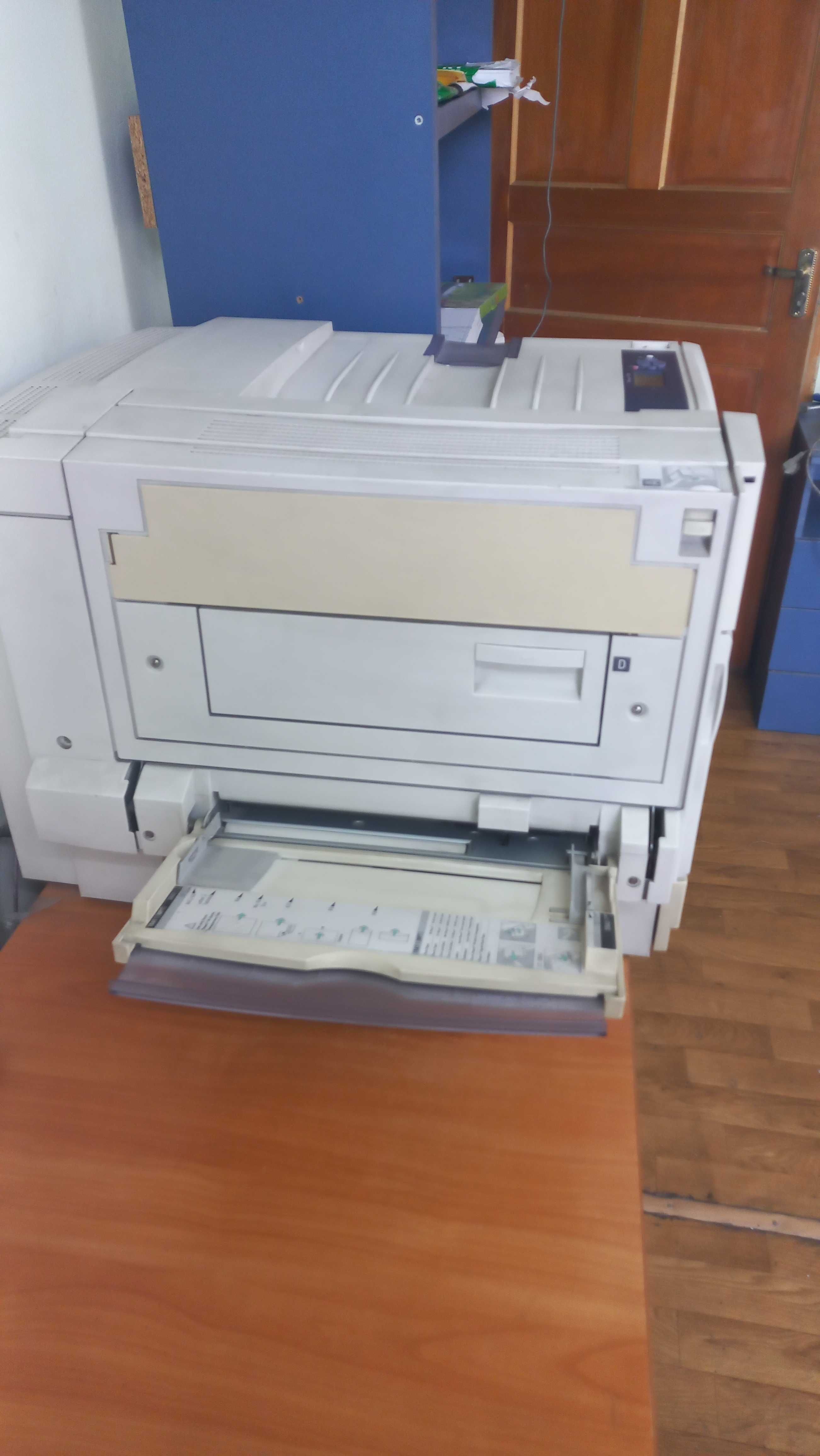 Лазерный цветной принтер  xerox 7750