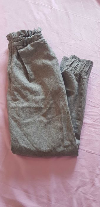 Вълнен панталон на Attitude 157