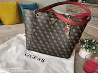 Оригинална чанта на GUESS