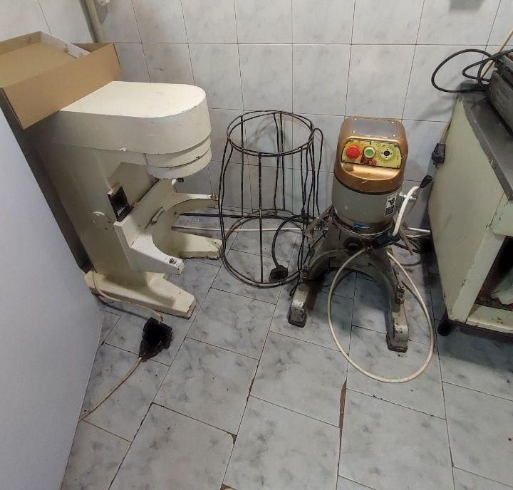 Разпродажба на сладкарски цех