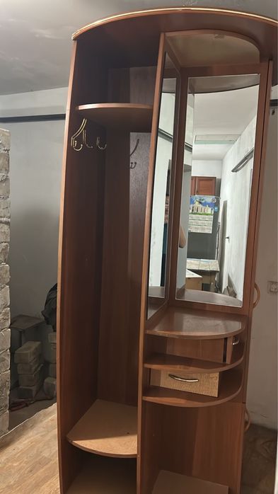 Прихожая состояние хорошее