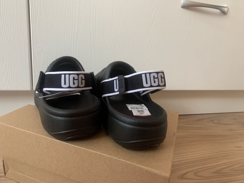 Детски сандали UGG