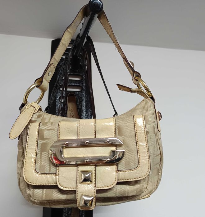 Оригинална Чанта Guess
