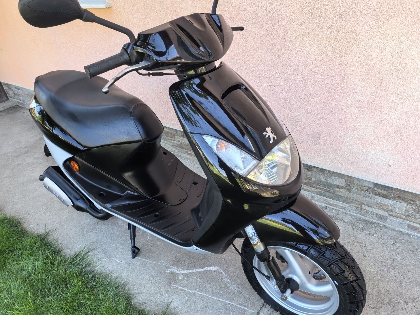КАТО НОВ!! PEUGEOT VIVACITY Продавам скутер 50см3