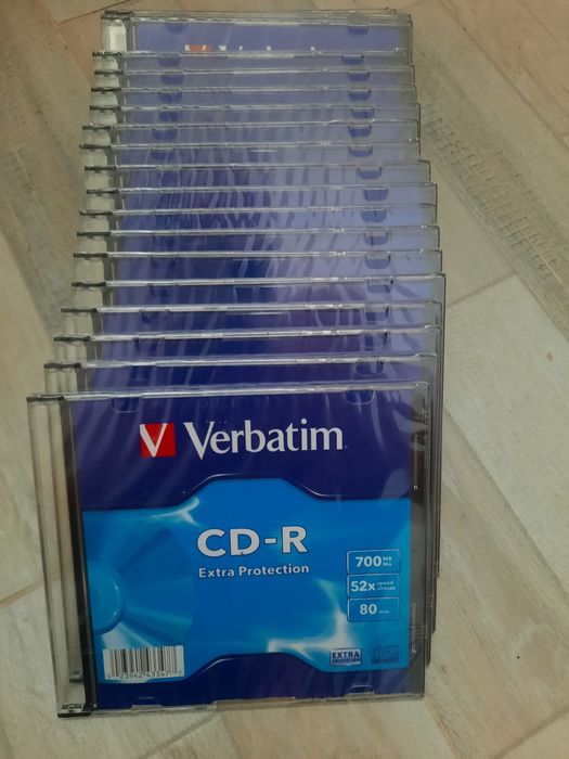 20 de Cd Verbatim + suport cd uri