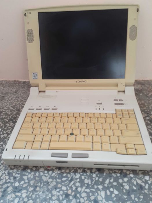 Ретро ноутбук Compaq 7730MT неработещ