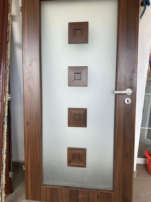 Usa interior demontate (Cocotinoli)