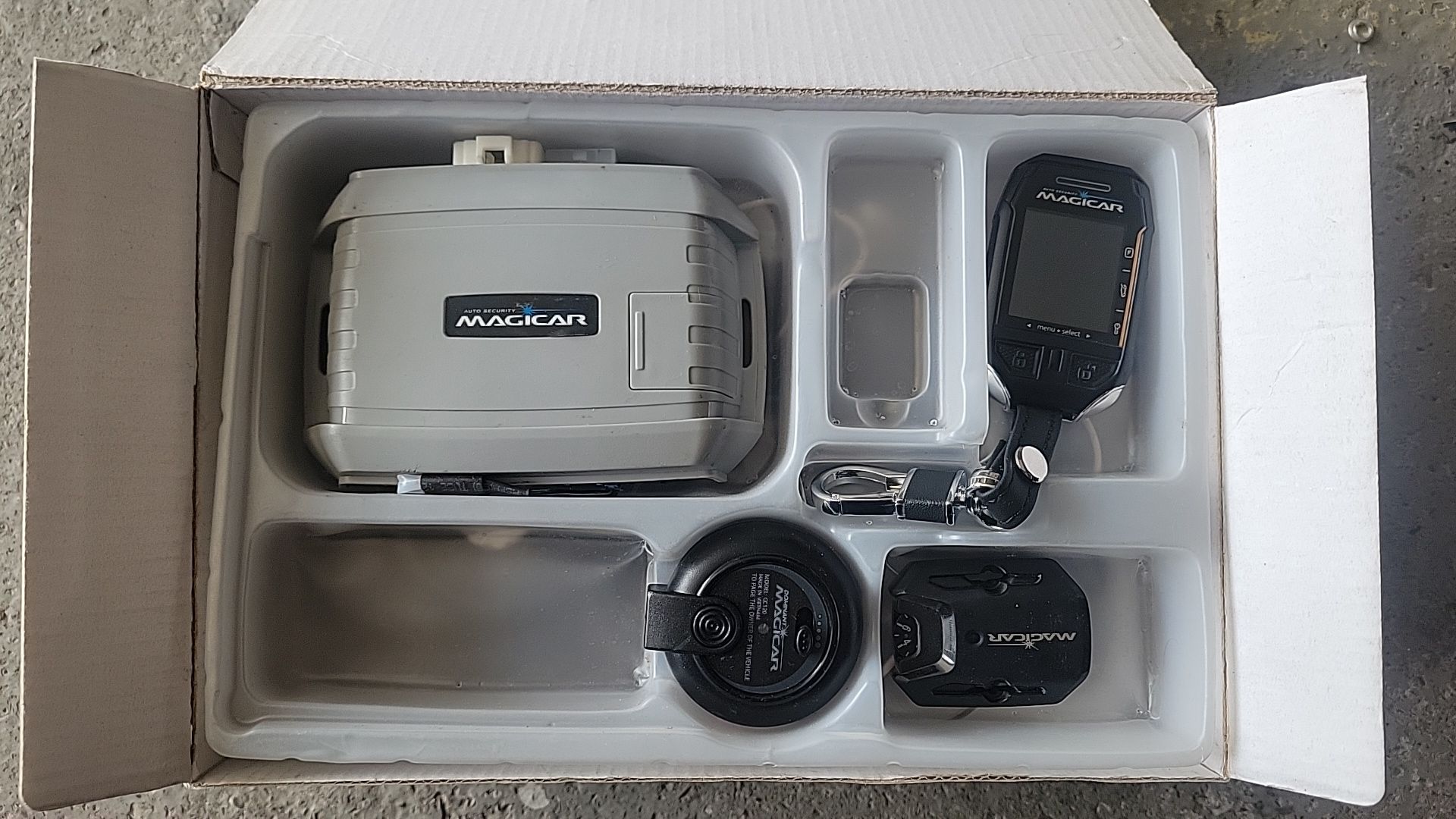 Magicar D908S Dominant