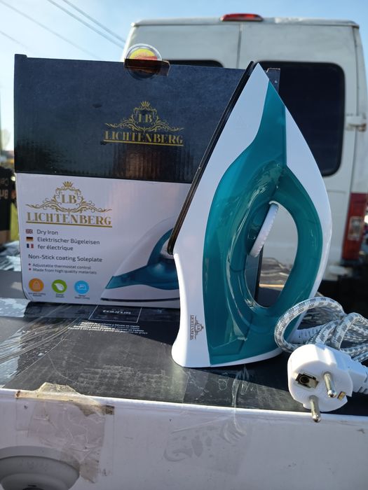 Vând fier de calcat