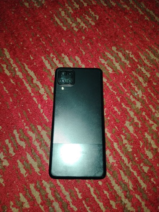 samsung A12 bor satiladi