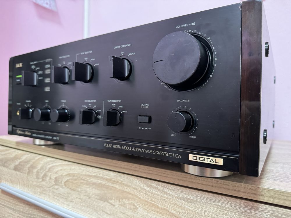 Akai AM-73 Качествен стерео усилвател