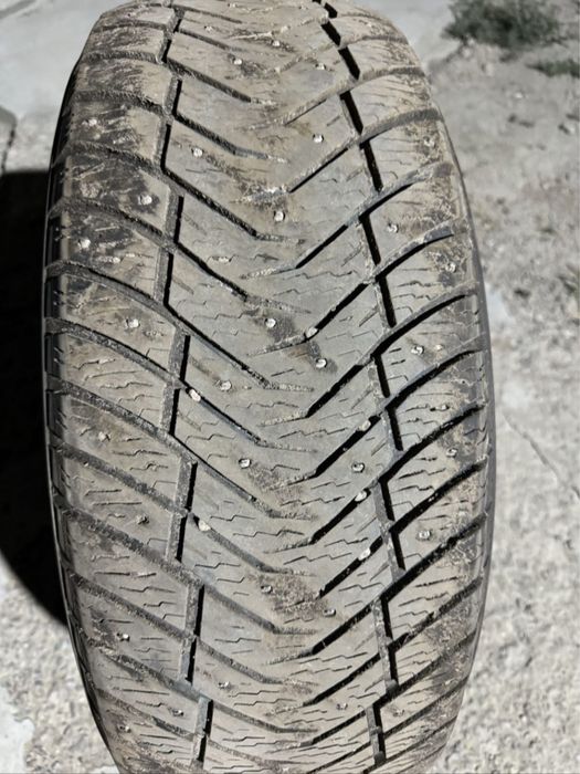 Продается Шины 265/60 R18