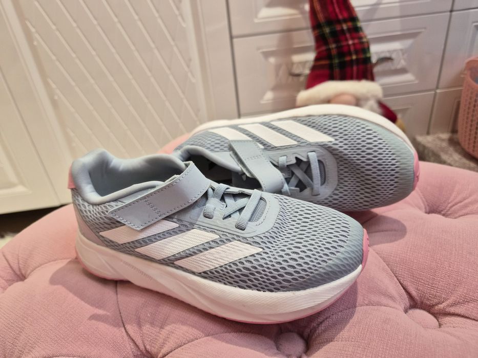 Продавам маратонки за момиче