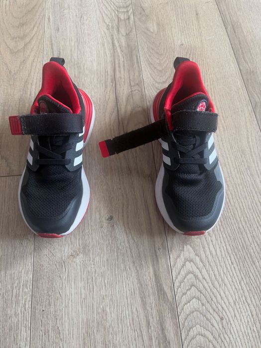 Adidasi RapidaSport Marvel Adidas 28,5