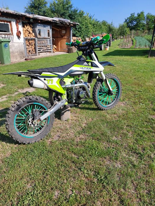 Motocross ultra 125 îl am de 3 luni