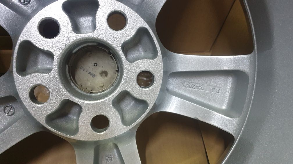 Продам диски оригинальные таёта