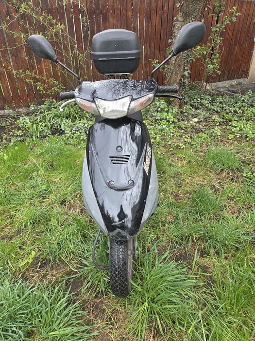 Vând Suzuki Let's 2